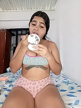 Snapshot of Sashalana chatting on October 9, 2025, 12:36 pm Sashalana online show from October 9, 2025, 12:36 pm