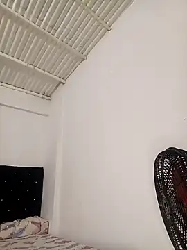 Snapshot of Sashalana chatting on November 7, 2025, 8:20 pm Sashalana online show from November 7, 2025, 8:20 pm