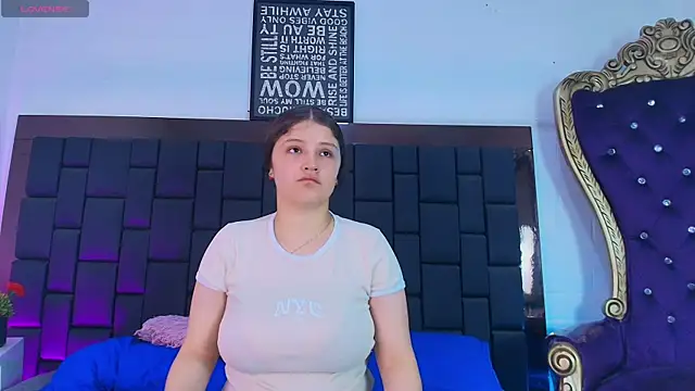 Krystal Heartss online show from October 21, 2025, 5:13 pm