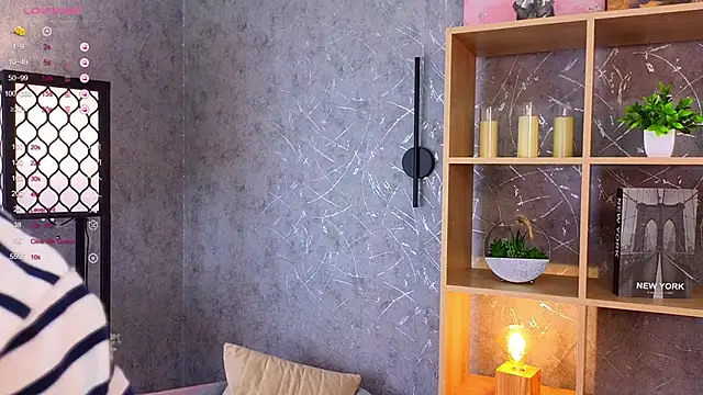 Snapshot of ElenoreReth chatting on October 25, 2025, 1:46 am ElenoreReth online show from October 25, 2025, 1:46 am