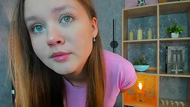 Snapshot of ElenoreReth chatting on October 28, 2025, 1:31 am ElenoreReth online show from October 28, 2025, 1:31 am