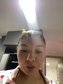 Gaby 002 online show from October 2, 2025, 1:12 am