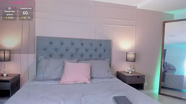 SalemMorris online show from October 25, 2025, 7:19 pm