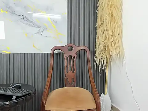 Nikoll evans online show from October 24, 2025, 11:34 pm