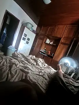 Preto18cmssa online show from March 8, 2026, 7:28 pm