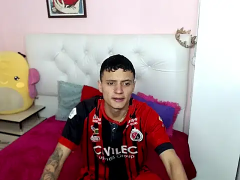 xx-kike-xx online show from October 13, 2025, 1:44 pm