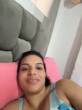 Anavalle online show from November 27, 2025, 9:39 pm