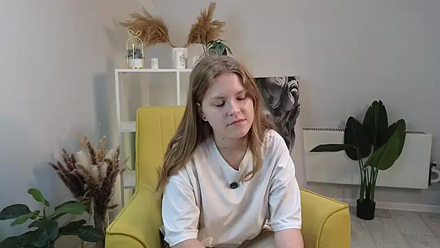 Snapshot of EarleanMottai chatting on September 25, 2025, 9:13 am EarleanMottai online show from September 25, 2025, 9:13 am