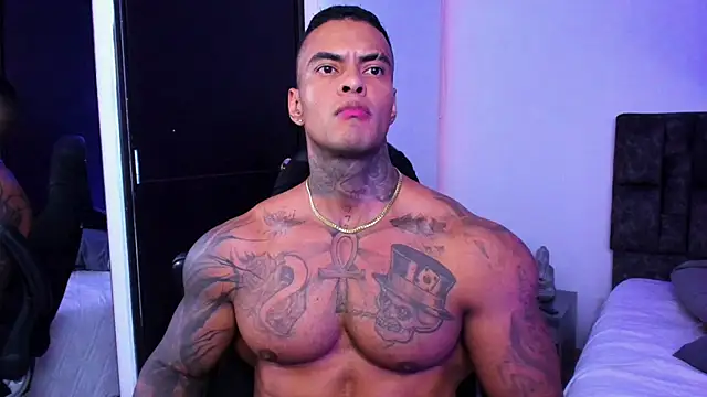 Snapshot of binmontana_ chatting on October 3, 2025, 9:12 pm binmontana online show from October 3, 2025, 9:12 pm