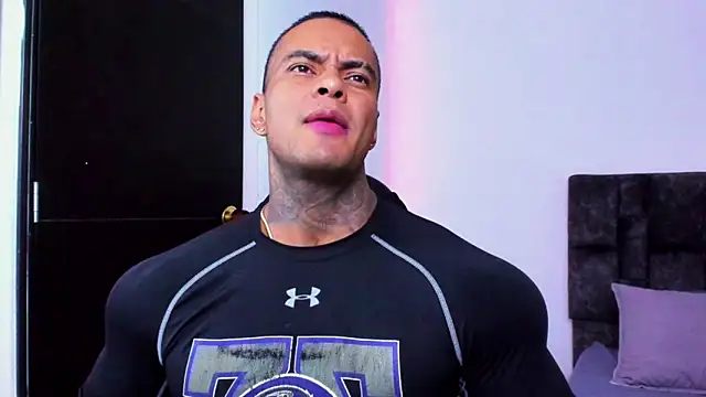 Snapshot of binmontana_ chatting on November 26, 2025, 10:33 pm binmontana online show from November 26, 2025, 10:33 pm