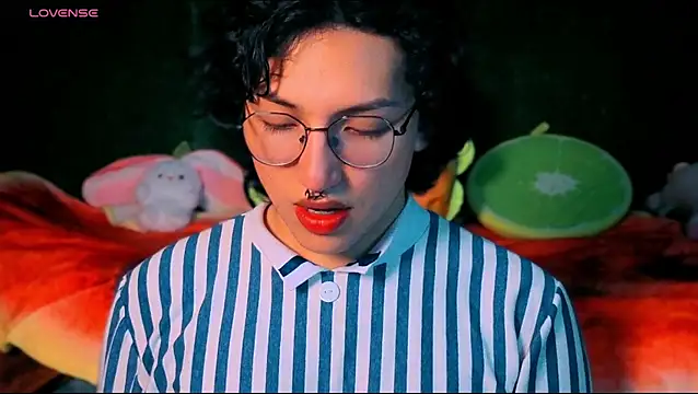 -BlueOpal- online show from November 1, 2025, 7:27 pm