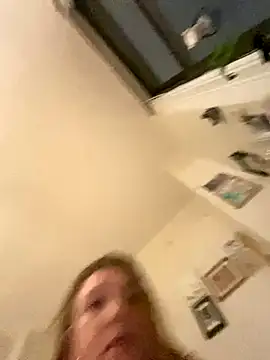 Seturselfonfire online show from October 13, 2025, 8:58 am