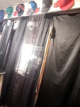 blondebarbiebae online show from November 25, 2025, 10:32 pm