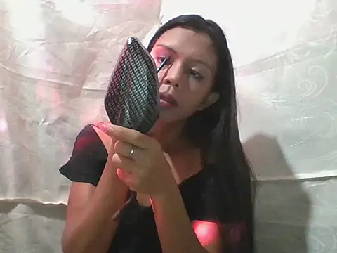 Kim25xxxx online show from October 26, 2025, 1:00 am