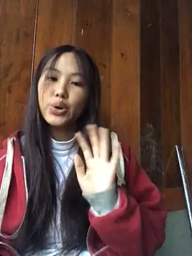 Mai lovely online show from November 12, 2025, 10:04 am