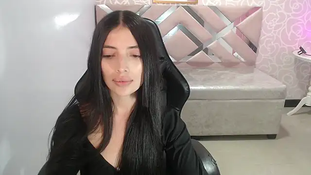 cynthia ch online show from October 2, 2025, 4:08 am