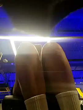 Snapshot of Coraline__dk2 chatting on September 24, 2025, 11:13 am Coraline dk2 online show from September 24, 2025, 11:13 am