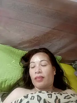 suka-bae online show from October 12, 2025, 2:10 am