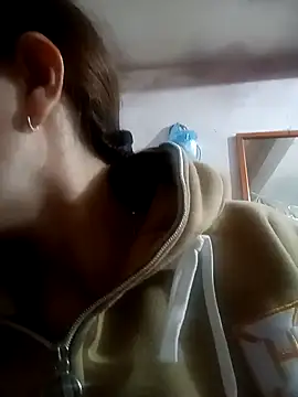 suka-bae online show from October 14, 2025, 3:35 pm