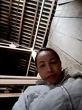 suka-bae online show from November 3, 2025, 1:29 am