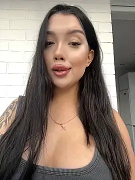 kiss Lissa online show from November 26, 2025, 11:00 am