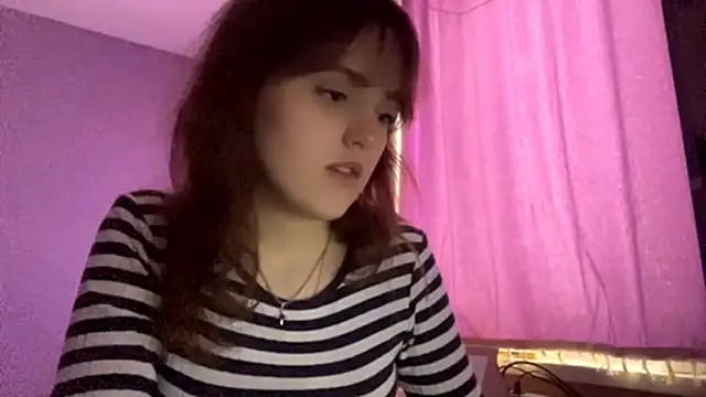 Snapshot of ShannanJou chatting on October 1, 2025, 10:32 am ShannanJou online show from October 1, 2025, 10:32 am