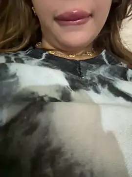 Laila-sexi online show from November 3, 2025, 1:01 pm