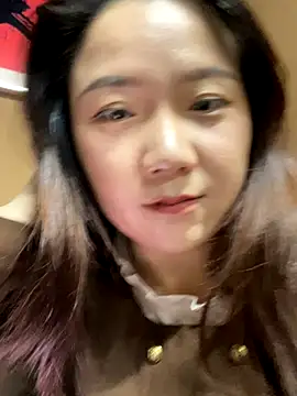 Snapshot of Momo-9988 chatting on October 23, 2025, 7:07 am Momo-9988 online show from October 23, 2025, 7:07 am