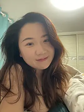 Momo-9988 online show from December 4, 2025, 3:54 pm