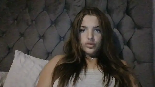 YourBabyx69x online show from October 11, 2025, 7:45 pm