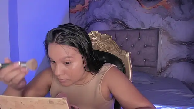 Tamara Johnss  online show from October 25, 2025, 2:52 am