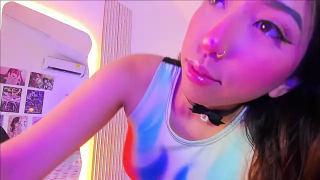 emily  walker online show from December 18, 2025, 3:56 am