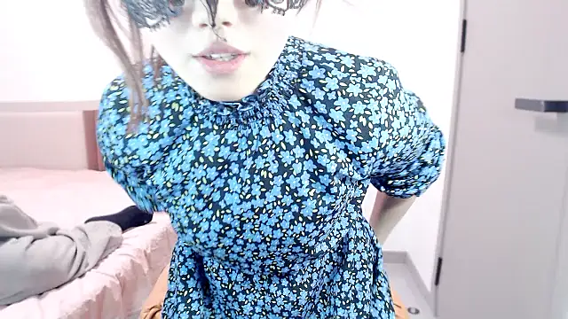 Snapshot of XIXI11111 chatting on October 26, 2025, 2:34 pm XIXI11111 online show from October 26, 2025, 2:34 pm