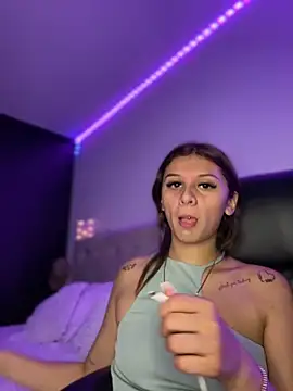 aliisonn   parker26 online show from October 3, 2025, 6:05 pm