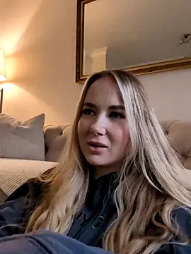 BarbieDolly x online show from October 15, 2025, 3:56 pm