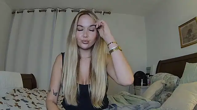 BarbieDolly x online show from October 18, 2025, 7:14 pm