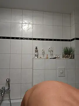 Snapshot of TommyTom76 chatting on November 4, 2025, 8:13 am TommyTom76 online show from November 4, 2025, 8:13 am