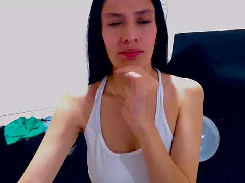 Snapshot of EmmaValmor chatting on May 31, 2026, 3:36 am EmmaValmor online show from May 31, 2026, 3:36 am