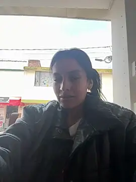 Snapshot of EmmaValmor chatting on June 2, 2026, 5:48 pm EmmaValmor online show from June 2, 2026, 5:48 pm