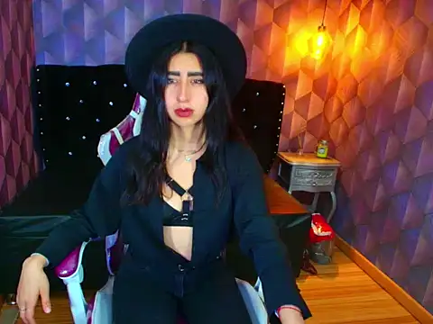 Nanisshawna online show from October 29, 2025, 3:31 am