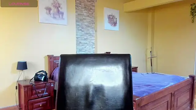 Malibu J online show from November 14, 2025, 8:24 am