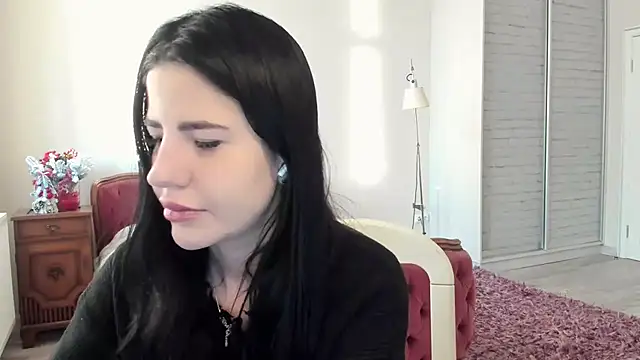 Malibu J online show from December 15, 2025, 6:50 am