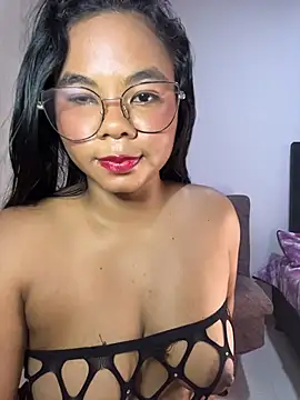 britanny-stone online show from October 19, 2025, 6:58 am