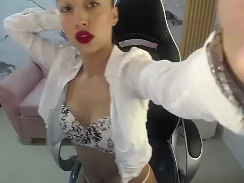 Branndy ch online show from October 29, 2025, 2:19 pm