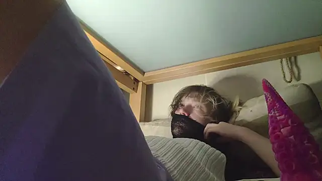 LilithsEve online show from September 30, 2025, 5:07 pm