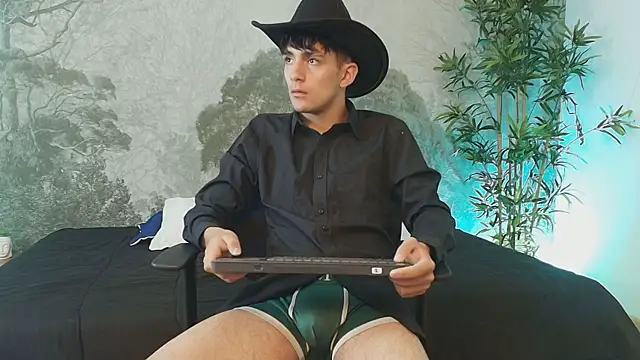 Snapshot of Axel_Draven chatting on January 16, 2026, 1:37 pm Axel Draven online show from January 16, 2026, 1:37 pm