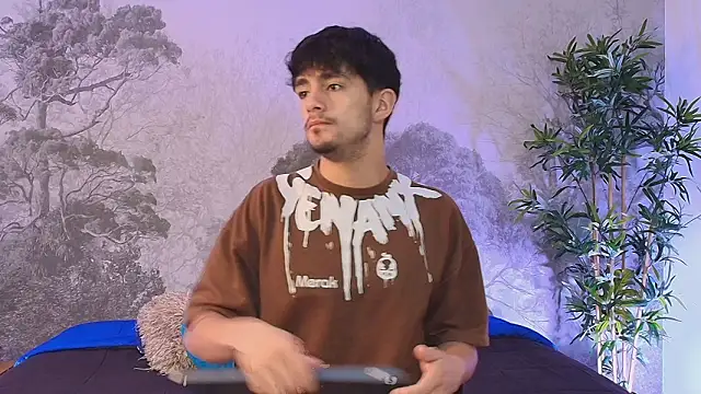 Snapshot of Axel_Draven chatting on February 20, 2026, 12:05 pm Axel Draven online show from February 20, 2026, 12:05 pm