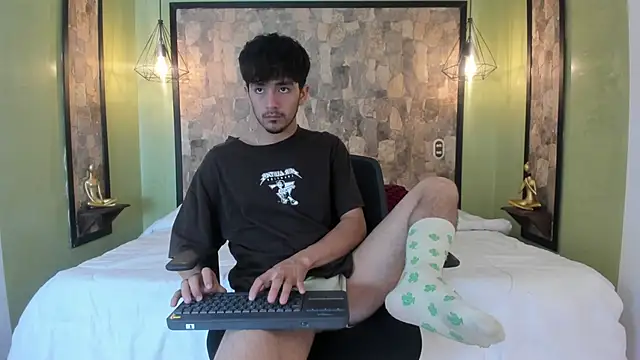 Snapshot of Axel_Draven chatting on February 24, 2026, 12:03 pm Axel Draven online show from February 24, 2026, 12:03 pm