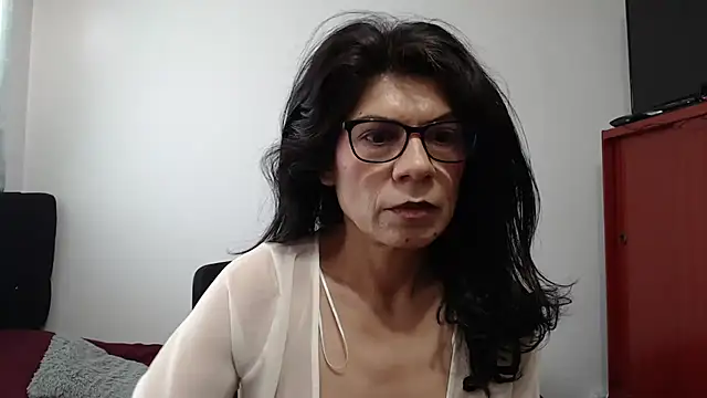 abrilsex23 online show from April 6, 2026, 6:31 pm