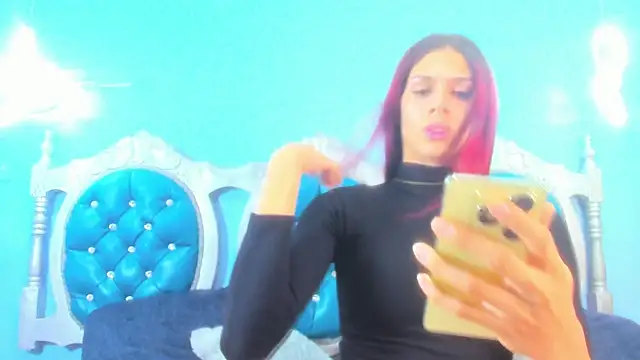 GRECIACUTETS online show from September 24, 2025, 7:39 pm